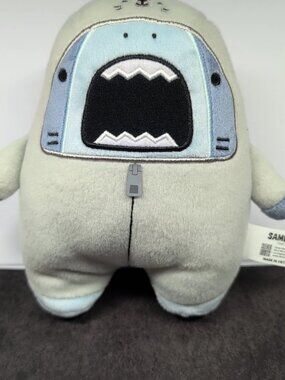 Samezu Jaggy Shark in Costume Plush NWT Approx 7.5"
